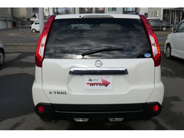 エクストレイル ２０Ｓ　夏冬タイヤ　社外エンジンスターター　純正ナビ　ＤＴＶ　Ｂｌｕｅｔｏｏｔｈ　バックカメラ　ＥＴＣ　ルーフレール　横滑り防止装置　切替４ＷＤ　スマートキー　ドアバイザー　電動格納ミラー　パワーウィンドウ（5枚目）