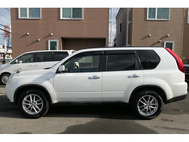 エクストレイル ２０Ｓ　夏冬タイヤ　社外エンジンスターター　純正ナビ　ＤＴＶ　Ｂｌｕｅｔｏｏｔｈ　バックカメラ　ＥＴＣ　ルーフレール　横滑り防止装置　切替４ＷＤ　スマートキー　ドアバイザー　電動格納ミラー　パワーウィンドウ（7枚目）