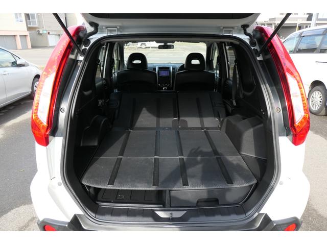 エクストレイル ２０Ｓ　夏冬タイヤ　社外エンジンスターター　純正ナビ　ＤＴＶ　Ｂｌｕｅｔｏｏｔｈ　バックカメラ　ＥＴＣ　ルーフレール　横滑り防止装置　切替４ＷＤ　スマートキー　ドアバイザー　電動格納ミラー　パワーウィンドウ（28枚目）