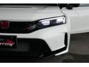 シビック タイプR レーシングブラックパッケージ ワンオーナー ホンダセンシング 6MT 19インチブラックAW リアスポイラー ブレンボキャリパー ホンダコネクト9インチナビTV Bluetooth バックカメラ ワイヤレス充電器 ETC2.0(8枚目)