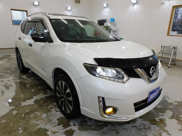 エクストレイル モード・プレミア　ハイブリッド　サンルーフアラウンドビューモニターバグガード踏み間違い防止機能メーカーＯＰナビパワーバックゲートハーフレザーシートシートヒーターパートタイム４ＷＤクルーズコントロールブラインドスポットモニター（2枚目）