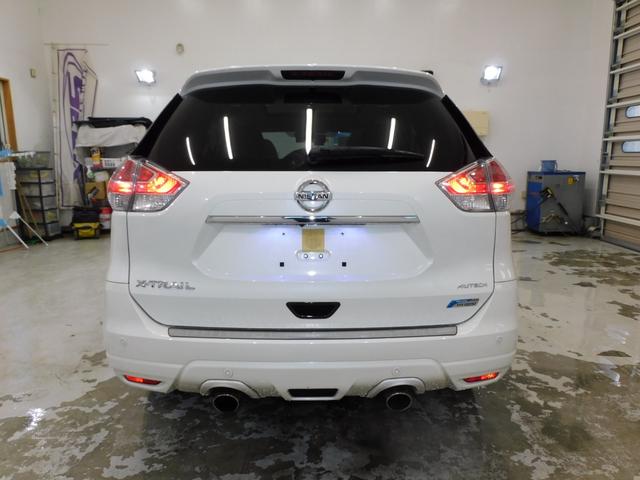 エクストレイル モード・プレミア　ハイブリッド　サンルーフアラウンドビューモニターバグガード踏み間違い防止機能メーカーＯＰナビパワーバックゲートハーフレザーシートシートヒーターパートタイム４ＷＤクルーズコントロールブラインドスポットモニター（8枚目）