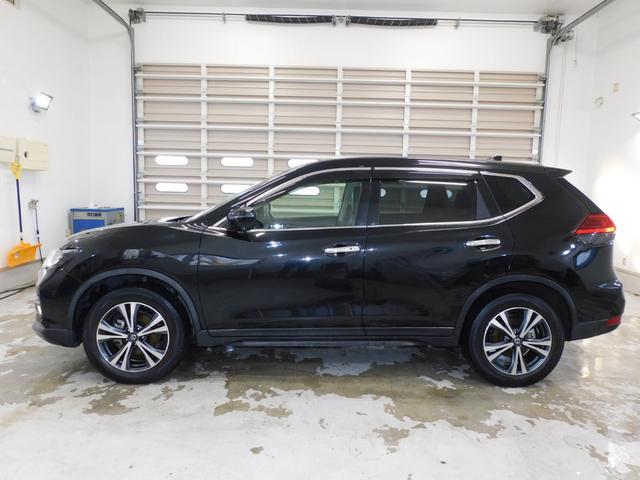 エクストレイル ２０Ｘｉ　純正９インチナビＢｌｕ－ｒａｙ再生アラウンドビューモニタープロパイロットアダクティブクルーズ電動パーキングブレーキパワーバックドア全席シートヒータカプロンシートデジタルインナーミラー踏み間違い防止機能（4枚目）