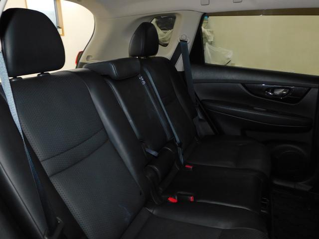 エクストレイル ２０Ｘｉ　純正９インチナビＢｌｕ－ｒａｙ再生アラウンドビューモニタープロパイロットアダクティブクルーズ電動パーキングブレーキパワーバックドア全席シートヒータカプロンシートデジタルインナーミラー踏み間違い防止機能（16枚目）