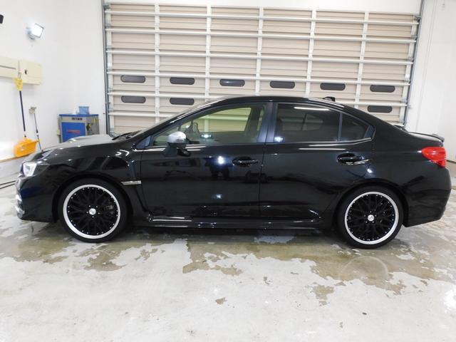 WRX S4 2.0GT-Sアイサイト 4WD ビルシュタインショック アイサイトパドルシフトパワーシート19インチアルミホイールブースト計付サブディスプレイバックカメラ横滑り防止機能電動パーキングブレーキ寒冷地仕様LEDヘットランプターボ(4枚目)