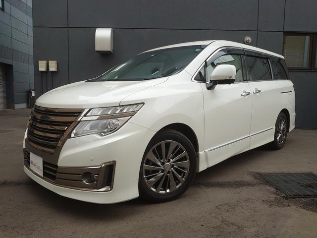 エルグランド 後期型ライダー４ＷＤ　ブラックライン　黒本革シート　後期型　ブラックライン　アラウンドビューモニター　エンジンスターター　黒本革シート　パワーシート　両側パワースライドドア　パワーバックドア　純正ナビＴＶ　オートクルーズ　クリアランスソナー（9枚目）