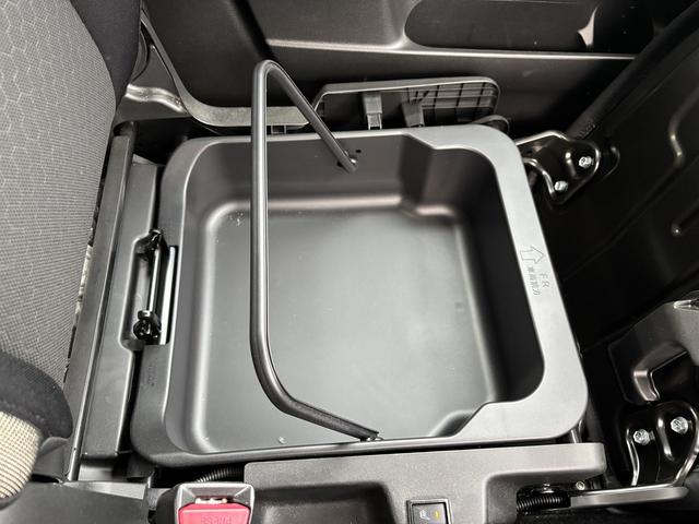 クロスビー ハイブリッドMV 4WD ☆全方位モニター付ナビ・エンスタ☆(25枚目)