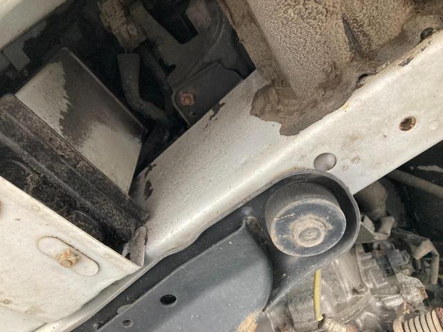 ハイゼットカーゴ 　２シーター４ＷＤ　オートマ　エアコン　パワステ　両側スライドドア　集中ドアロック　ハイルーフ　アイドリングストップ　車検整備　スタッドレスホイール　４速オートマ　寒冷地仕様　記録簿（23枚目）