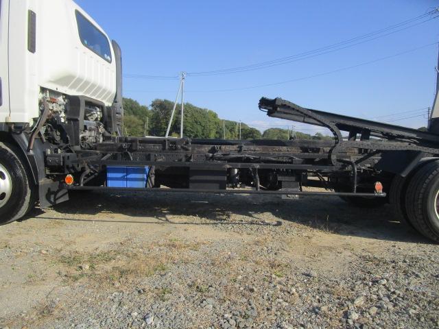 エルフトラック 積載車 ユニック製・キャリアカー ウィンチ ラジコン 積載1850キロ キャリアカー(28枚目)