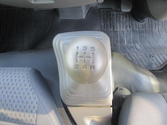 アトラストラック WキャブフルスーパーローDX 4WD 5MT Wキャブ4ドア 6人乗り 切替式4WD キーレス ベンチシート 積載1.15トン(15枚目)