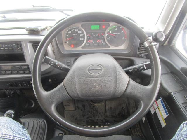 ヒノレンジャー 　クレーン　４段　タダノ製・ユニック　フックイン　積載２．７５トン　３方開・平ボディ（22枚目）