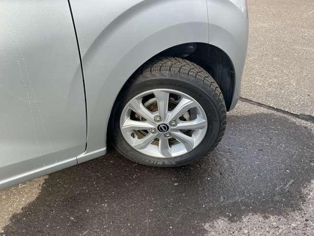 デイズ ６６０　Ｘ　４ＷＤ　サンプルＵＰ　ハンドルヒーター　シートヒー　ブレーキサポート　ＬＥＤヘッド　サイドカメラ　インテリジェントアラウンドビューモニター　ＬＤＷ　エアコン　インテリジェントキー　フルタイム４ＷＤ　１オーナー　エアバッグ　キーフリー　バックカメラ（9枚目）