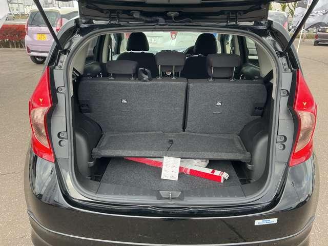 ノート 1.2 ライダー ブラックライン エマージェンシーブレーキ パッケージ 4WD ハロゲンヘッドライト オートエアコン バックカメラ エマージェンシーブレーキ スマートキー 車線逸脱警報(18枚目)