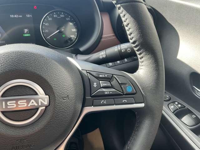 キックス 1.2 X FOUR ツートーン インテリアエディション(e-POWER) 4WD サンプルUP プロパイロット アラウンドビ アラウンドビュ- LED インテリキー ワンオーナー 盗難防止システム 4WD オートエアコン 車線逸脱警報 アルミホイール ナビTV 寒冷地仕様 踏み間違え防止(14枚目)