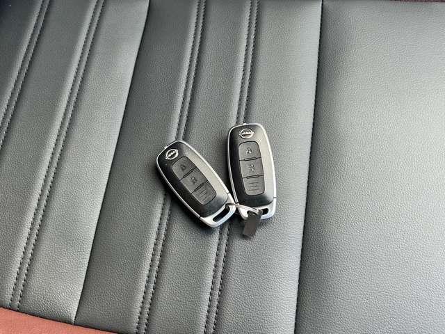 キックス 1.2 X FOUR ツートーン インテリアエディション(e-POWER) 4WD サンプルUP プロパイロット アラウンドビ アラウンドビュ- LED インテリキー ワンオーナー 盗難防止システム 4WD オートエアコン 車線逸脱警報 アルミホイール ナビTV 寒冷地仕様 踏み間違え防止(19枚目)