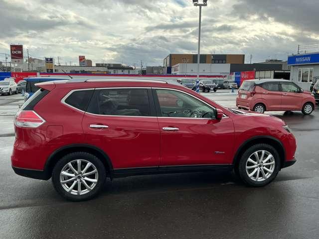 エクストレイル 2.0 20X ハイブリッド エマージェンシーブレーキパッケージ 4WD アラウンドビューモニター ETC 純正ナビ アラウンドビューカメラ ナビ&TV 点検記録簿 キーレスエントリー エアコン パワーステアリング メモリナビ AW スマ-トキ- ETC車載器 オートクルーズコントロール LEDヘッドランプ ワンセグ(13枚目)