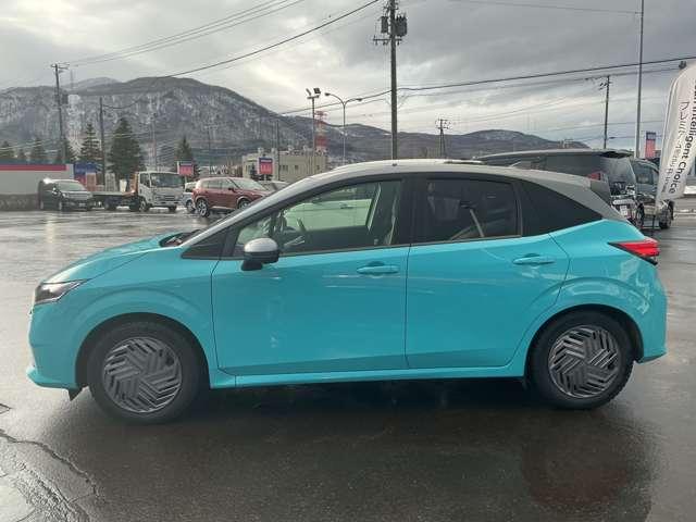 ノート １．２　Ｘ　ＦＯＵＲ　４ＷＤ　サンプルＵＰ　アラウンドビューモニター　エアＢ　ＰＷ　インテリジェントキ－　４ＷＤ　ＬＥＤヘッドランプ　ワンオーナー　記録簿　バックカメラ　ＡＢＳ　盗難防止システム　オートエアコン　サイドエアバッグ　元試乗車　メモリーナビ　ナビ＆ＴＶ（14枚目）