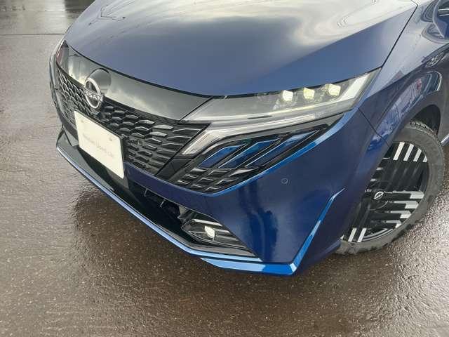 オーラ １．２　Ｇ　ＦＯＵＲ　レザーエディション　４ＷＤ　サンプルＵＰ　アラウンドビューモニター　ワンオ－ナ－車　ＬＫＡ　試乗車　追従クルコン　ＬＥＤライト　バックモニター　インテリキー　寒冷地仕様　４ＷＤ　ＥＴＣ　アルミ　記録簿　サイドカメラ　盗難警報器　キーレスエントリー　オートエアコン（9枚目）