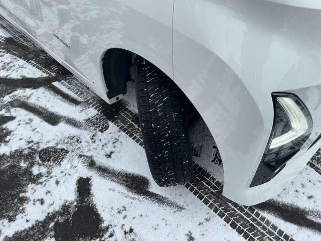 ルークス 660 ハイウェイスターX プロパイロット エディション 4WD アラウンドビューモニター 盗難防止システム 追突防止装置 全方位モニター ワンオーナー ドライブレコーダー ハンズフリー両側電動ドア LEDライト インテリキー 追従クルコン アルミホイール レーンアシスト ETC キーフリー(10枚目)