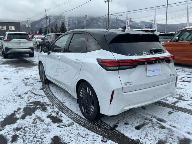 オーラ １．２　Ｇ　ＦＯＵＲ　４ＷＤ　サンプルＵＰ　アラウンドビューモニター　ワンオーナー車　エマブレ　全周囲　ＬＤＷ　記録簿　アダプティブクルーズ　盗難防止システム　オートエアコン　スマートキー　バックカメラ　ＬＥＤライト　アルミホイール　４ＷＤ　ＥＴＣ車載器　ナビＴＶ（15枚目）