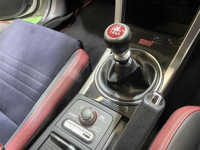WRX STI STI タイプS 1オーナー整備記録簿付ナビTVBluetooth(18枚目)
