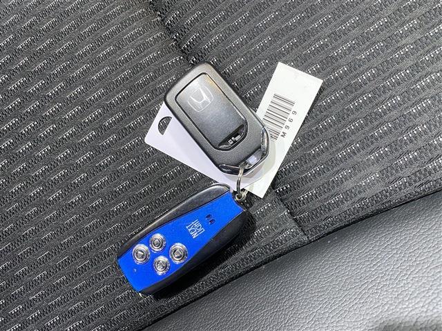 フィット 13G・Fパッケージ 25000Kmワンオーナーナビスターターイルミ(23枚目)