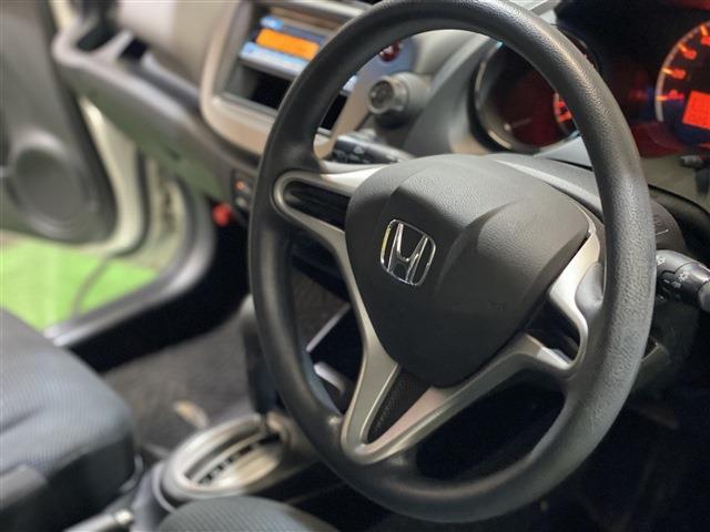 フィット Ｇ・１０ｔｈアニバーサリー　２６０００Ｋｍワンオーナースマートキー（14枚目）