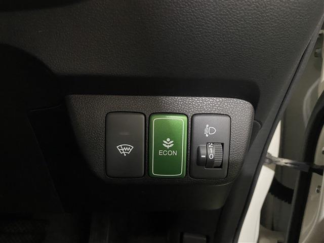 フィット Ｇ・１０ｔｈアニバーサリー　２６０００Ｋｍワンオーナースマートキー（17枚目）