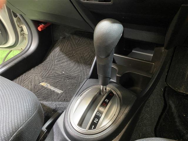 フィット Ｇ・１０ｔｈアニバーサリー　２６０００Ｋｍワンオーナースマートキー（19枚目）