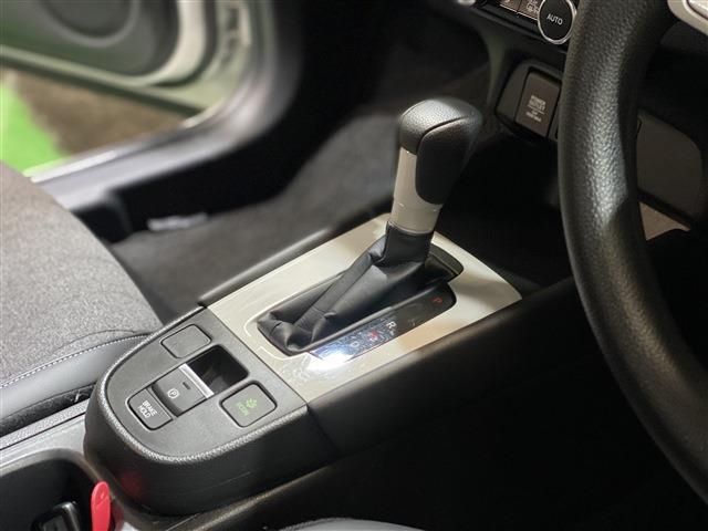 フィット ホーム　夏冬タイヤ９インチナビＴＶＢｌｕｅｔｏｏｔｈ（17枚目）