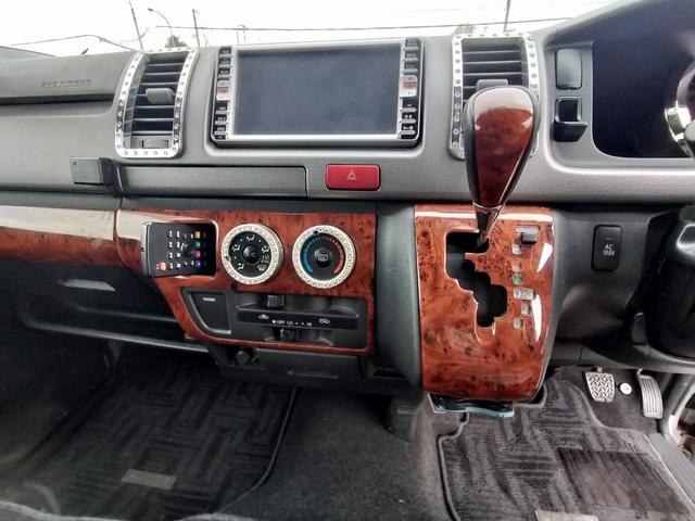 ハイエースバン ロングスーパーＧＬ　４ＷＤ　本州仕入れ　タイミングベルト交換済み　シートカバー　純正ＨＤＤナビ　バックカメラ（70枚目）
