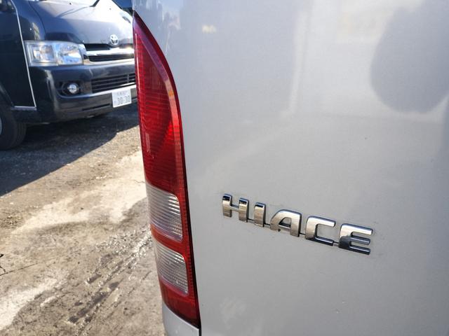 ハイエースバン ロングスーパーＧＬ　４ＷＤ　本州仕入れ　新品シートカバー　社外アルミ　ＨＩＤヘッドライト　オートライト　ＥＴＣ（6枚目）