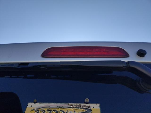 ハイエースバン ロングスーパーＧＬ　４ＷＤ　本州仕入れ　新品シートカバー　社外アルミ　ＨＩＤヘッドライト　オートライト　ＥＴＣ（8枚目）