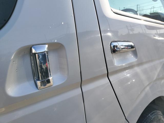 ハイエースバン ロングスーパーＧＬ　４ＷＤ　本州仕入れ　新品シートカバー　社外アルミ　ＨＩＤヘッドライト　オートライト　ＥＴＣ（10枚目）