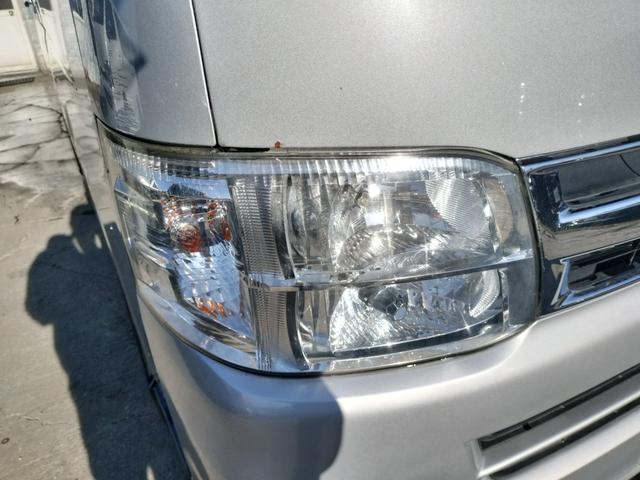 ハイエースバン ロングスーパーＧＬ　４ＷＤ　本州仕入れ　新品シートカバー　社外アルミ　ＨＩＤヘッドライト　オートライト　ＥＴＣ（11枚目）