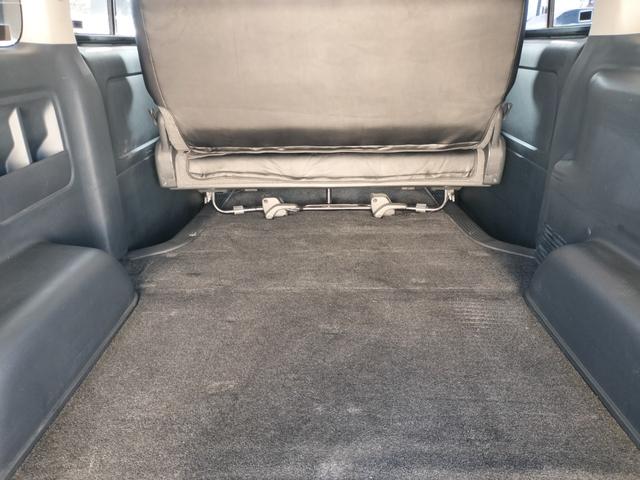 ハイエースバン ロングスーパーＧＬ　４ＷＤ　本州仕入れ　新品シートカバー　社外アルミ　ＨＩＤヘッドライト　オートライト　ＥＴＣ（18枚目）