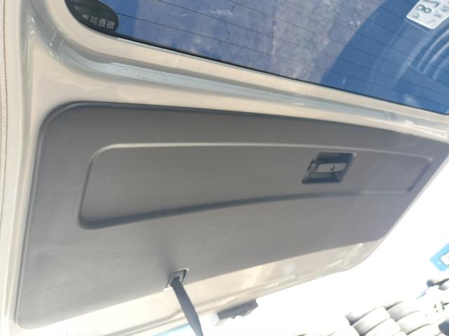 ハイエースバン ロングスーパーＧＬ　４ＷＤ　本州仕入れ　新品シートカバー　社外アルミ　ＨＩＤヘッドライト　オートライト　ＥＴＣ（21枚目）