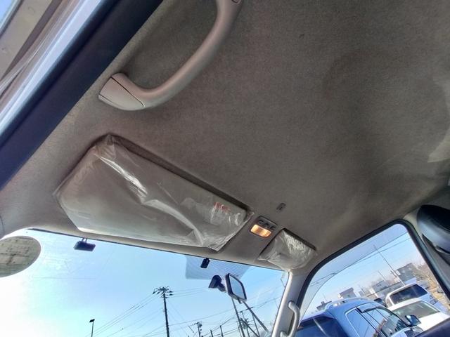 ハイエースバン ロングスーパーＧＬ　４ＷＤ　本州仕入れ　新品シートカバー　社外アルミ　ＨＩＤヘッドライト　オートライト　ＥＴＣ（36枚目）