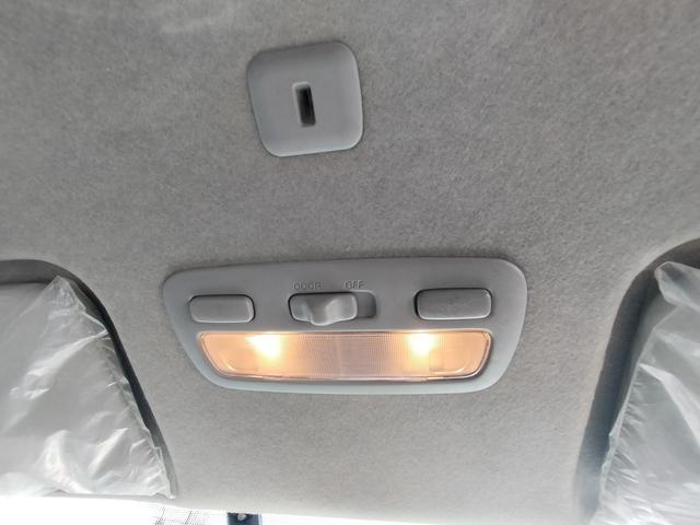 ハイエースバン ロングスーパーＧＬ　４ＷＤ　本州仕入れ　新品シートカバー　社外アルミ　ＨＩＤヘッドライト　オートライト　ＥＴＣ（49枚目）