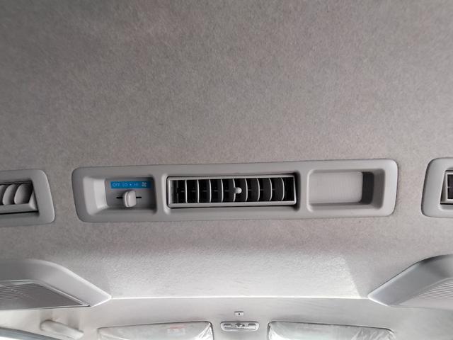 ハイエースバン ロングスーパーＧＬ　４ＷＤ　本州仕入れ　新品シートカバー　社外アルミ　ＨＩＤヘッドライト　オートライト　ＥＴＣ（60枚目）