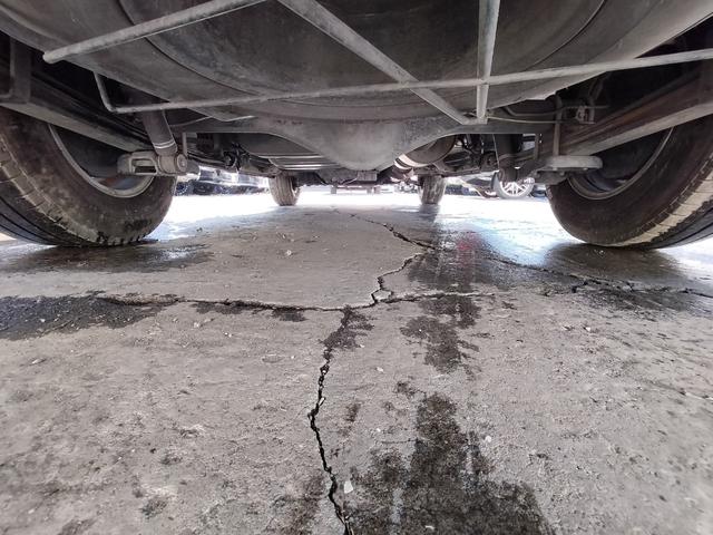 ハイエースバン ロングスーパーＧＬ　４ＷＤ　本州仕入れ　新品シートカバー　社外アルミ　ＨＩＤヘッドライト　オートライト　ＥＴＣ（67枚目）