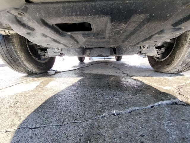 ハイエースバン ロングスーパーＧＬ　４ＷＤ　本州仕入れ　新品シートカバー　社外アルミ　ＨＩＤヘッドライト　オートライト　ＥＴＣ（72枚目）