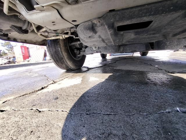 ハイエースバン ロングスーパーＧＬ　４ＷＤ　本州仕入れ　新品シートカバー　社外アルミ　ＨＩＤヘッドライト　オートライト　ＥＴＣ（73枚目）