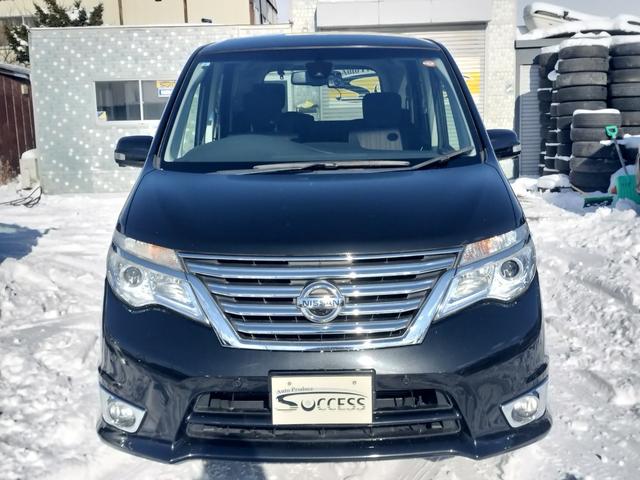 セレナ ハイウェイスター　Ｖセレクション＋セーフティＩＩ　４ＷＤ　本州仕入れ　両側パワースライド　純正８インチナビ　バックカメラ　タイミングチェーン　純正アルミ（2枚目）