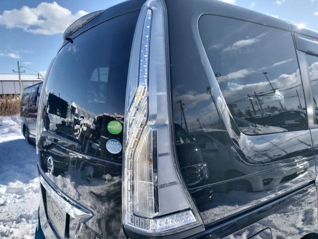 セレナ ハイウェイスター　Ｖセレクション＋セーフティＩＩ　４ＷＤ　本州仕入れ　両側パワースライド　純正８インチナビ　バックカメラ　タイミングチェーン　純正アルミ（12枚目）