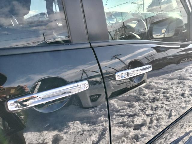 セレナ ハイウェイスター　Ｖセレクション＋セーフティＩＩ　４ＷＤ　本州仕入れ　両側パワースライド　純正８インチナビ　バックカメラ　タイミングチェーン　純正アルミ（14枚目）