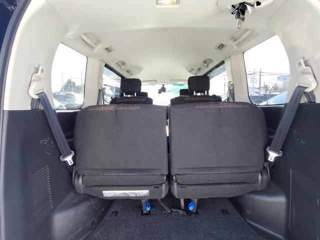 セレナ ハイウェイスター　Ｖセレクション＋セーフティＩＩ　４ＷＤ　本州仕入れ　両側パワースライド　純正８インチナビ　バックカメラ　タイミングチェーン　純正アルミ（25枚目）