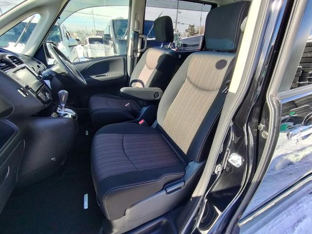 セレナ ハイウェイスター　Ｖセレクション＋セーフティＩＩ　４ＷＤ　本州仕入れ　両側パワースライド　純正８インチナビ　バックカメラ　タイミングチェーン　純正アルミ（35枚目）