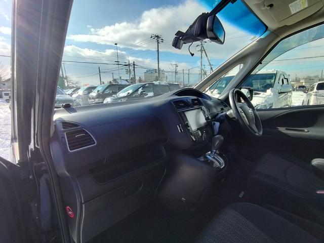 セレナ ハイウェイスター　Ｖセレクション＋セーフティＩＩ　４ＷＤ　本州仕入れ　両側パワースライド　純正８インチナビ　バックカメラ　タイミングチェーン　純正アルミ（37枚目）