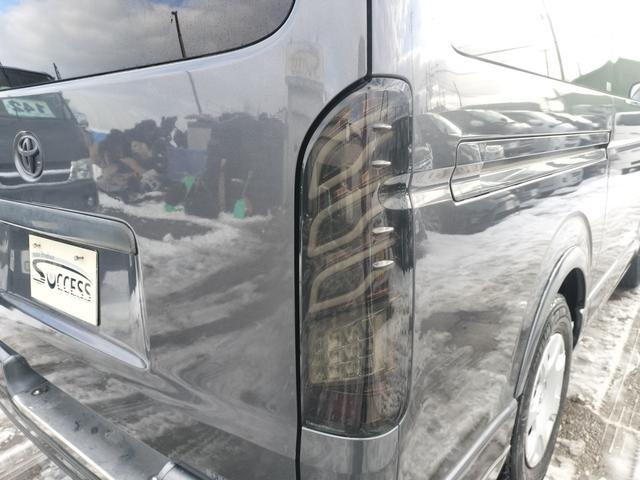 ハイエースバン ロングスーパーGL 4WD 本州仕入れ 新品シートカバー 社外SDナビ フルセグ バックカメラ フリップダウンモニター(11枚目)